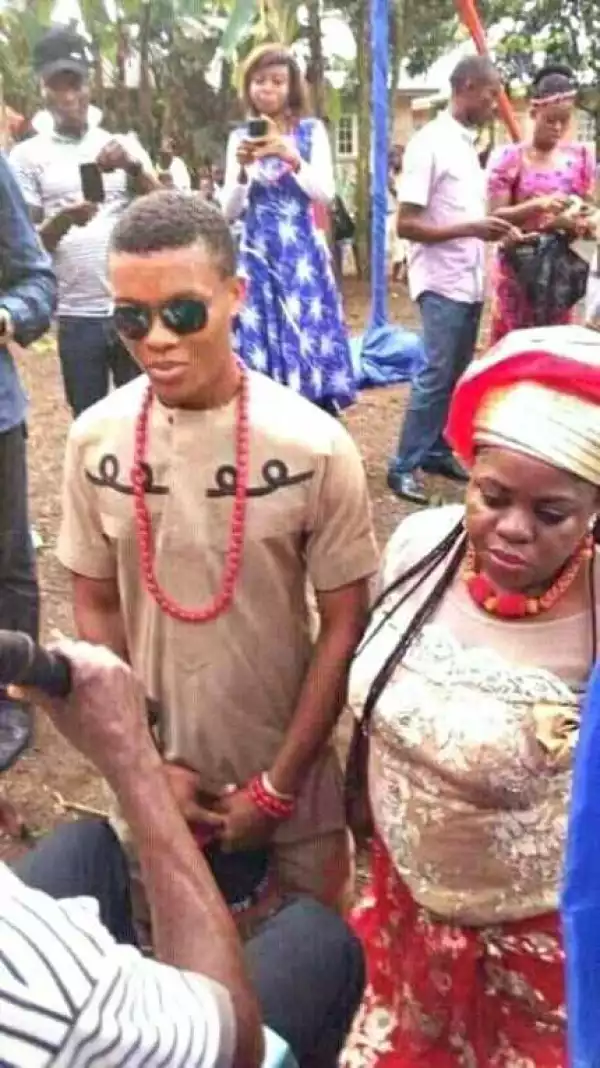 Photo of a Young Man Who Married a Woman Old Enough to Be His Mother Goes Viral